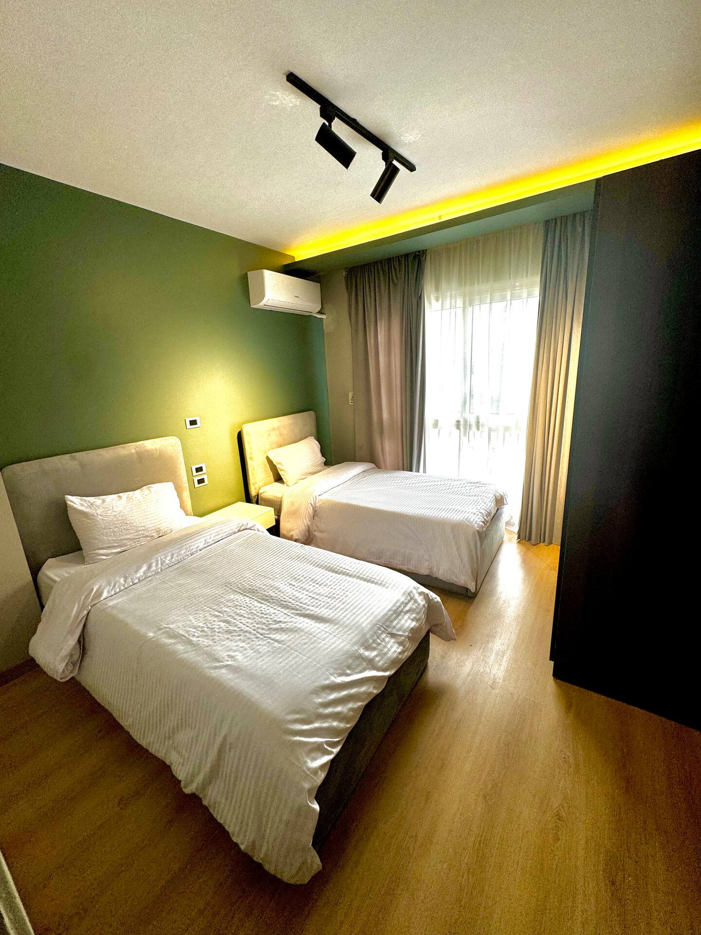 Luxury Gem-> 1Min walk from Mall@Madinaty+5G Wifi — Bedroom 1 in Madinaty, New Cairo, Egypt — photo 3