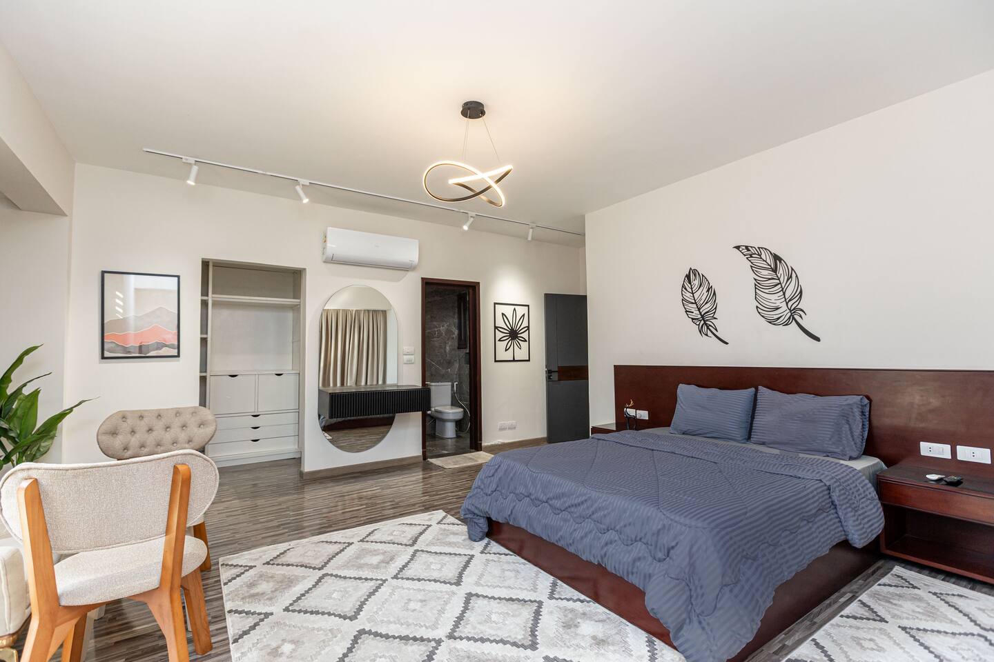 Pure Luxury Awaits-> in our Spacious 2BR Oasis — Bedroom 1 in Madinaty, New Cairo, Egypt — photo 2