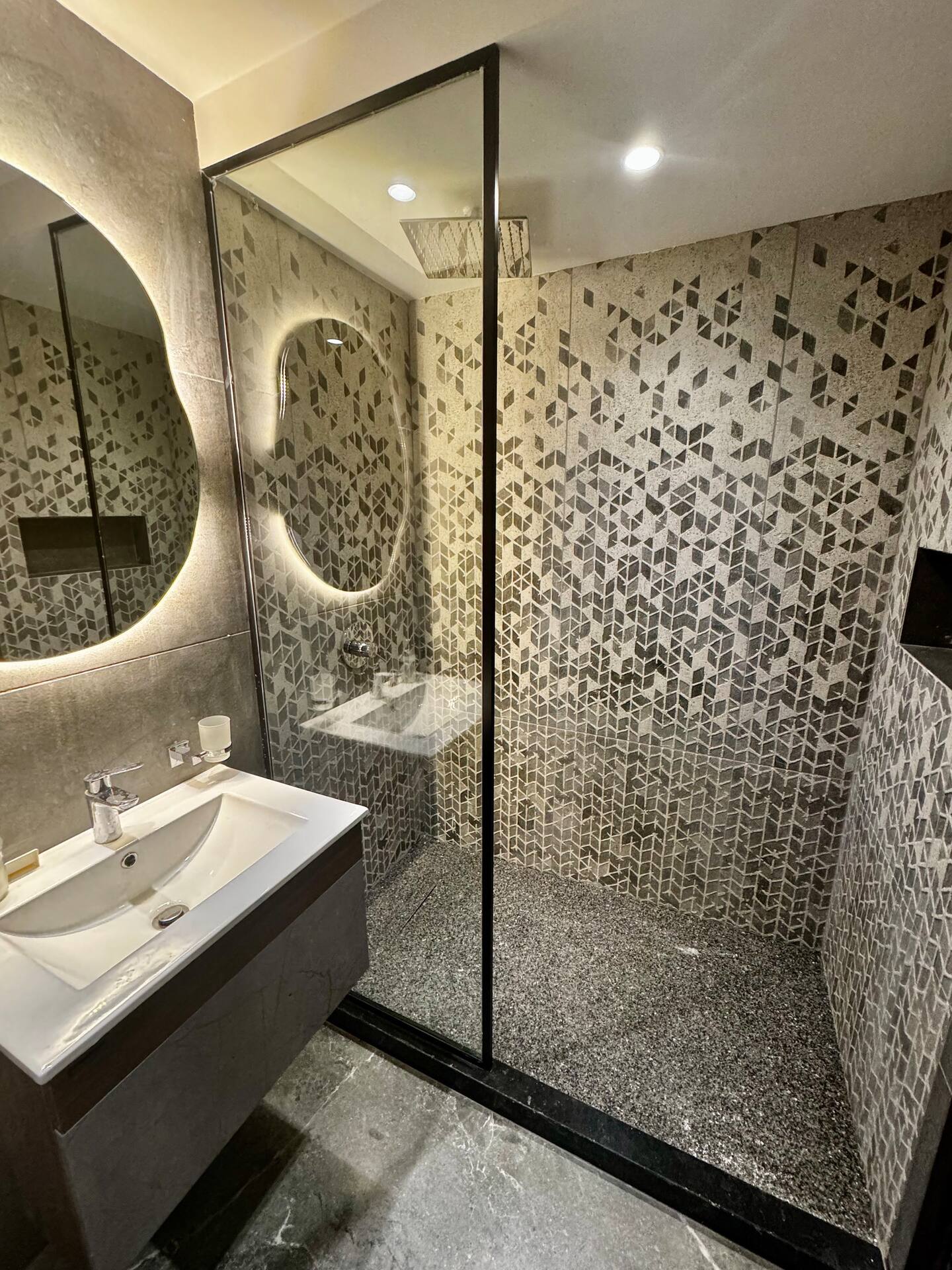 Pure Luxury Awaits-> in our Spacious 2BR Oasis — Full bathroom 1 in Madinaty, New Cairo, Egypt — photo 3