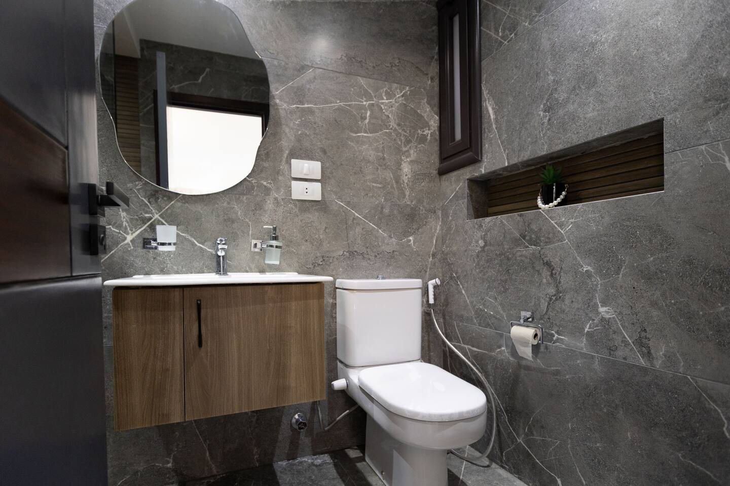 Pure Luxury Awaits-> in our Spacious 2BR Oasis — Full bathroom 2 in Madinaty, New Cairo, Egypt — photo 2