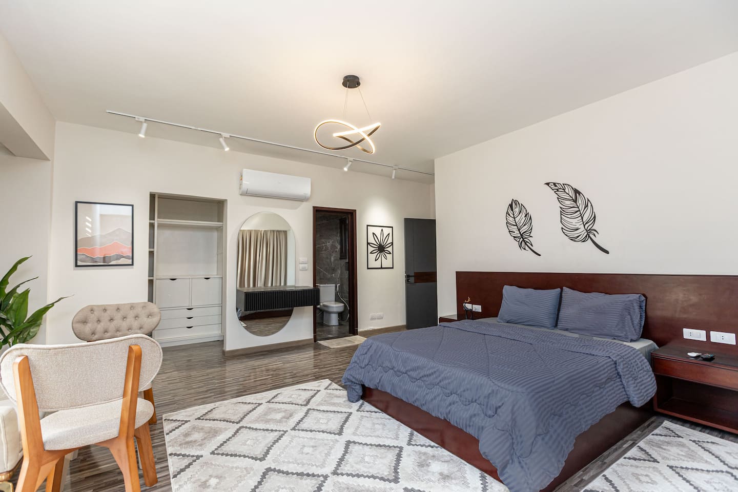 5BR-4BATH Spacious Luxury Haven — Bedroom 1 in Madinaty, New Cairo, Egypt — photo 2