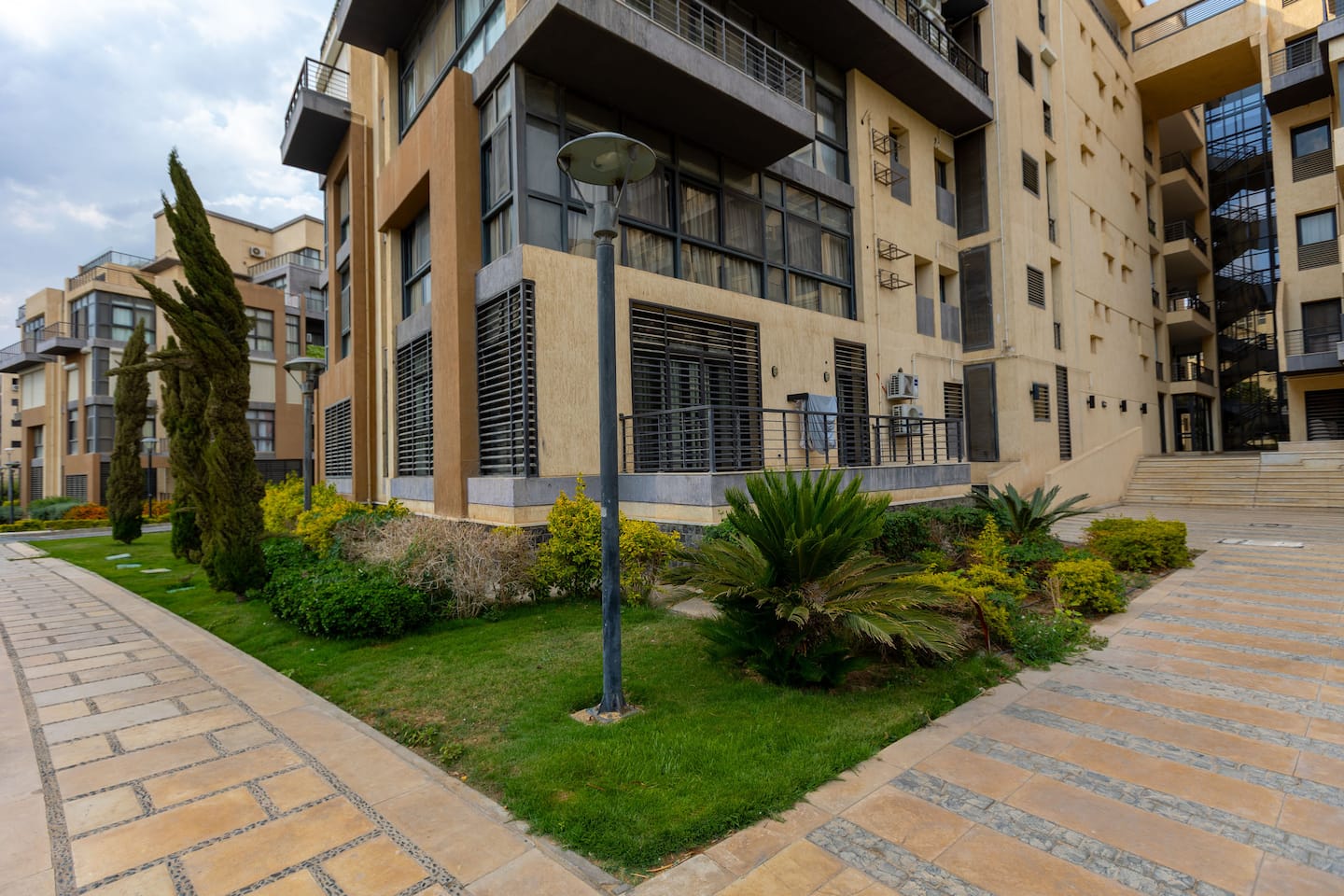 5BR-4BATH Spacious Luxury Haven — Exterior in Madinaty, New Cairo, Egypt — photo 3