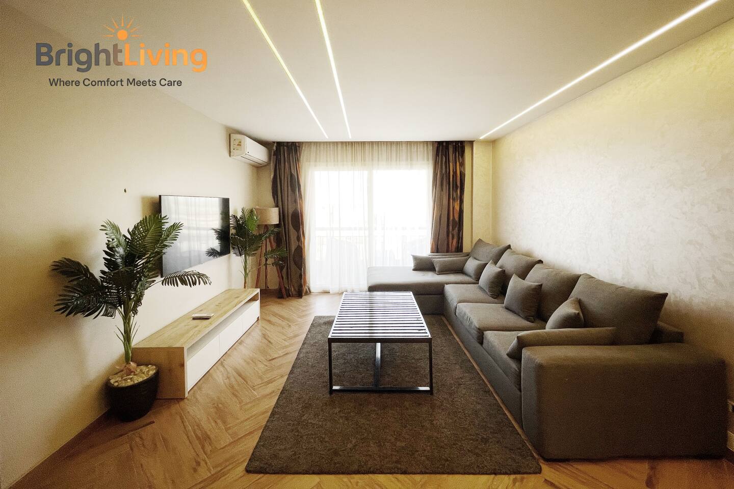Luxurious 3BR-Stunning Patio&View+5G Wifi@Madinaty — Living Room in Madinaty, New Cairo, Egypt — photo 3