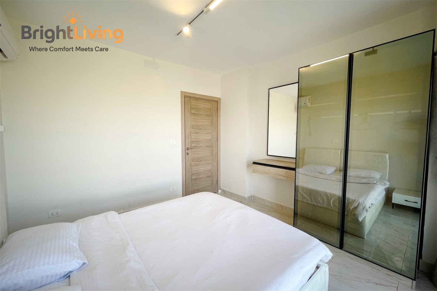 Luxurious 3BR-Stunning Patio&View+5G Wifi@Madinaty — Bedroom 2 in Madinaty, New Cairo, Egypt — photo 3
