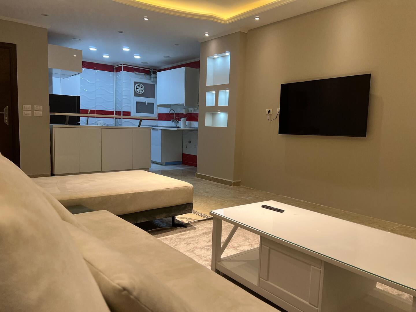 Spacious affordable 3BR Apt infront of strip mall — Additional Photos in Madinaty, New Cairo, Egypt — photo 3