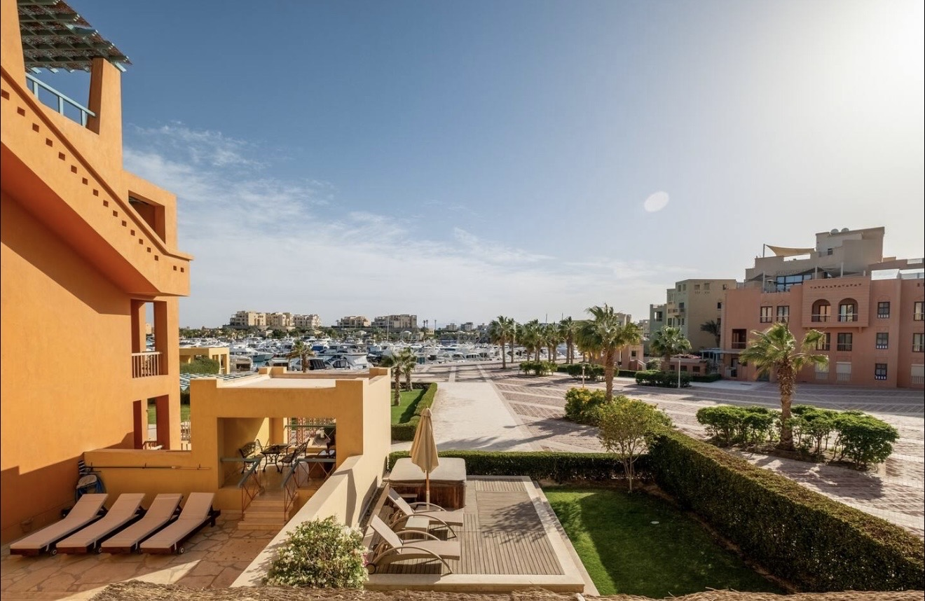 2Bdr Marina Bliss: A Serene Escape