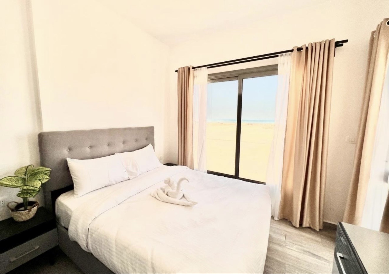 One-Bedroom Apartment with Beach View 1