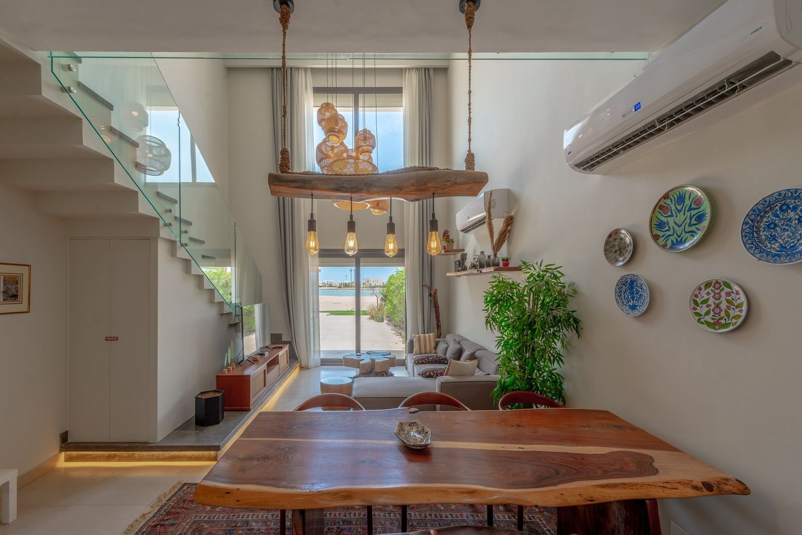 Chic 3BR Shedewan	Lagoon View & Shared Pool