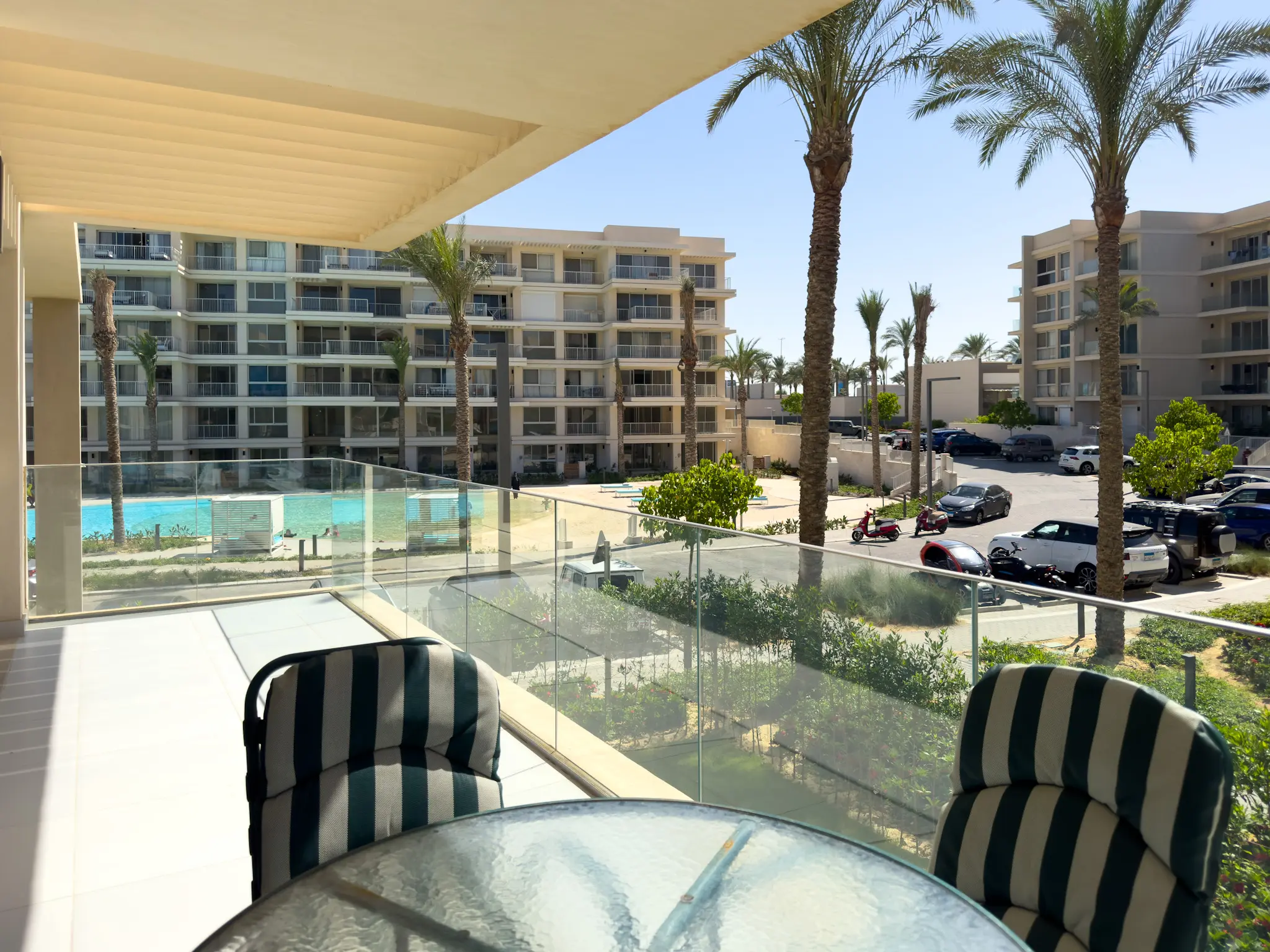 2BR Partial Sea & Pool View Marassi