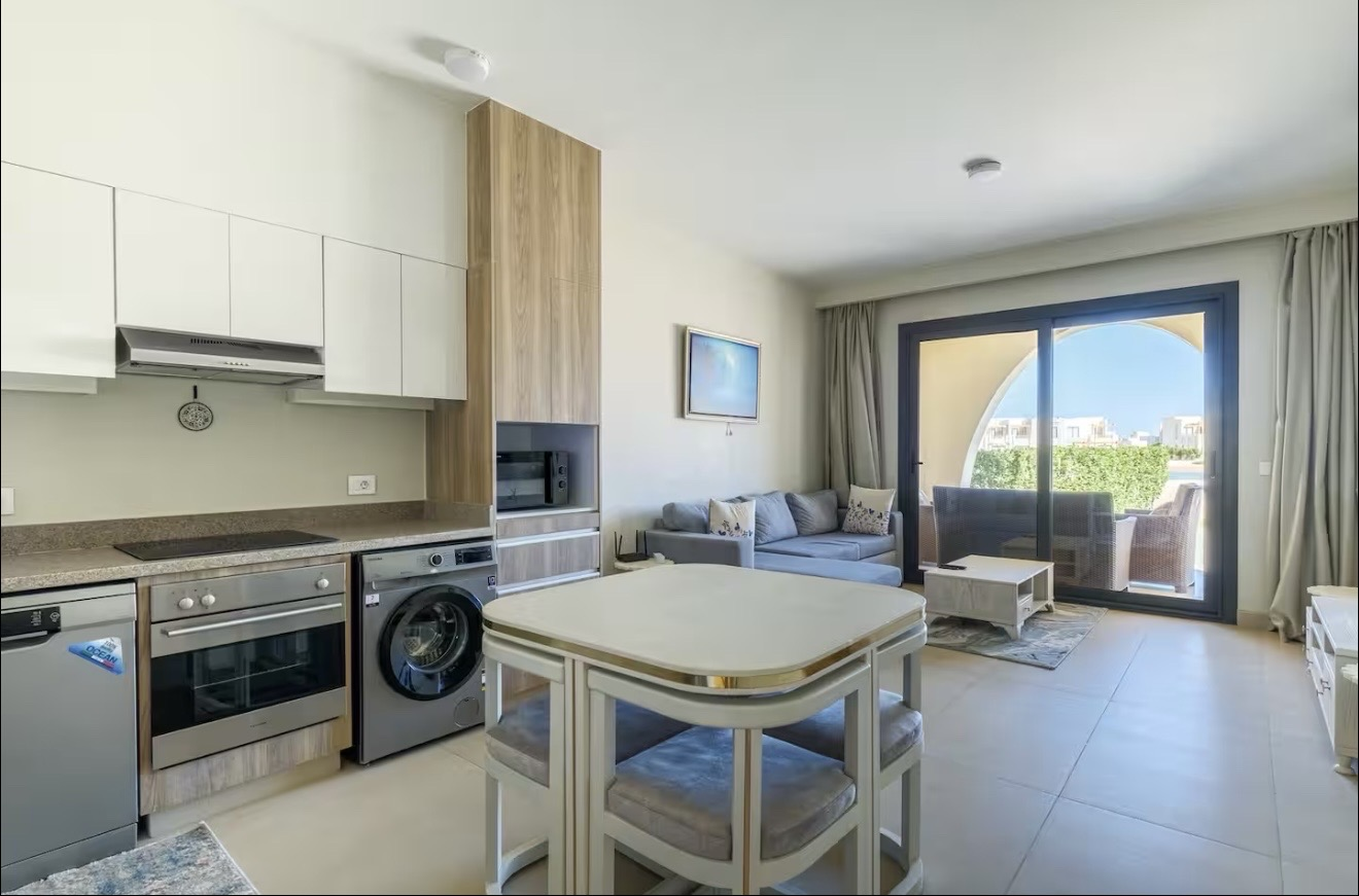 2Bdr Shedwan Elgouna (Pool&Sea) View — Vacation home in Shedwan Elgouna, Egypt — photo 9