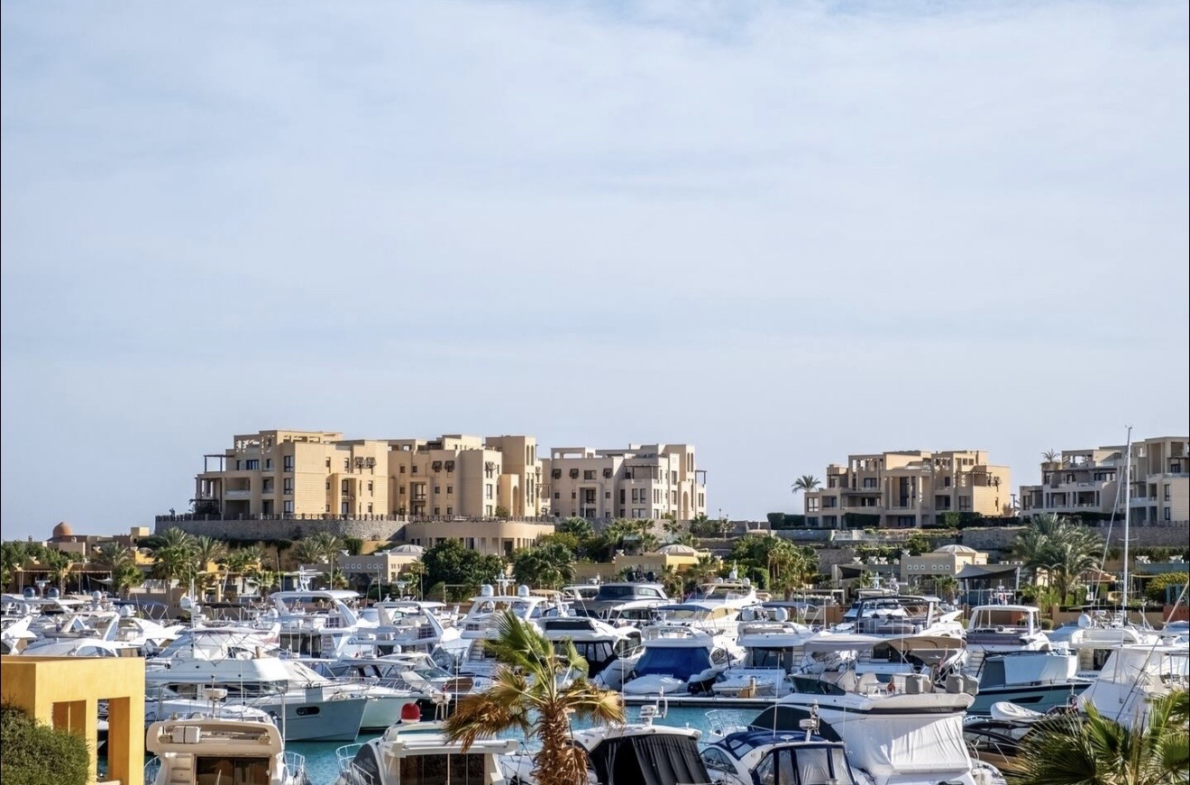 2Bdr Marina Bliss: A Serene Escape photo 4