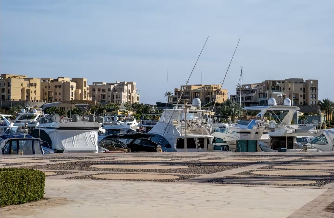 2Bdr Marina Bliss: A Serene Escape — Apartment in Marina Elgouna, Egypt — photo 7
