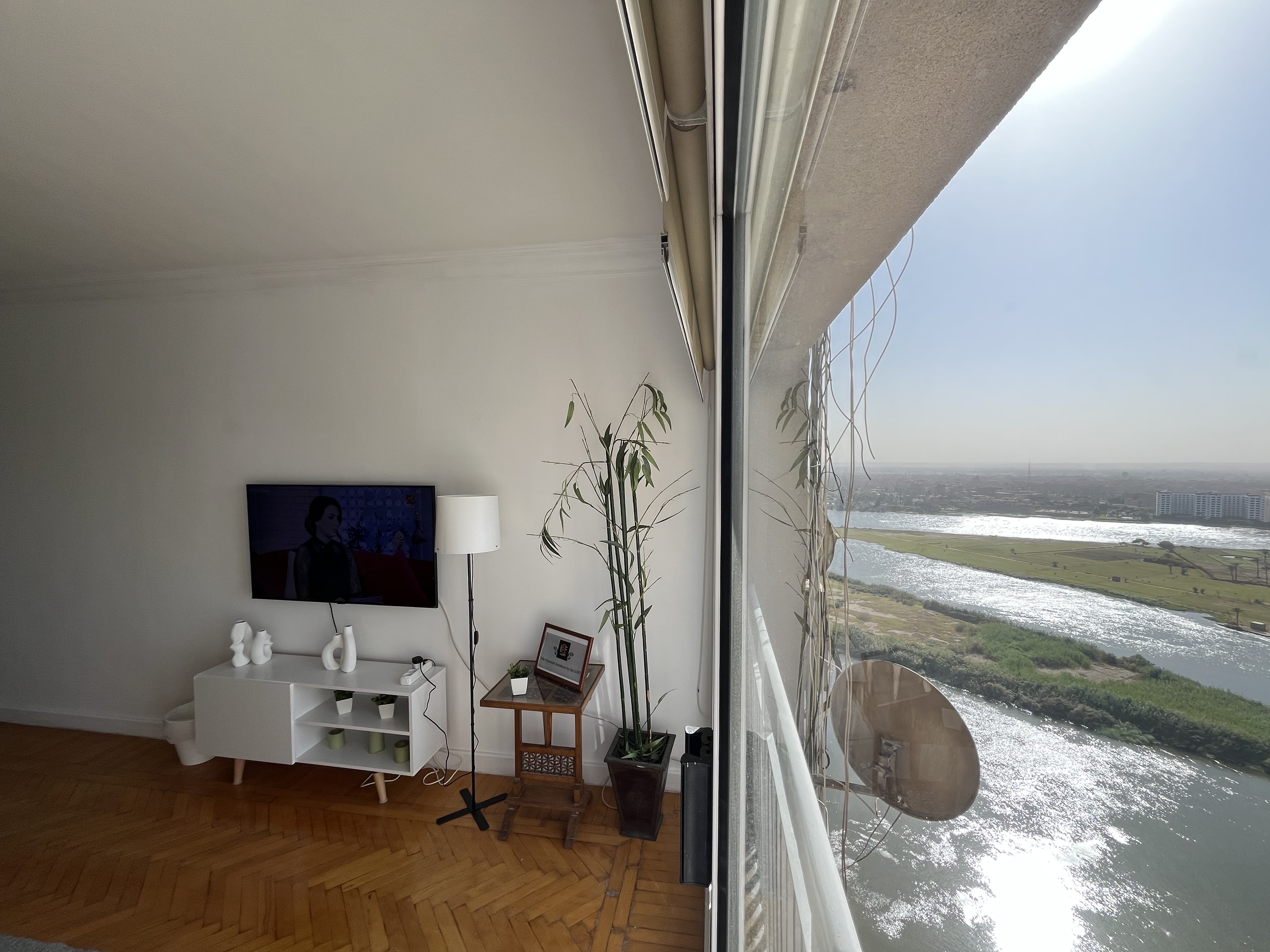 the LOFT - Nile Pyramids Residence — Apartment in 380 Nile Corniche, Maadi, Cairo, Egypt — photo 7