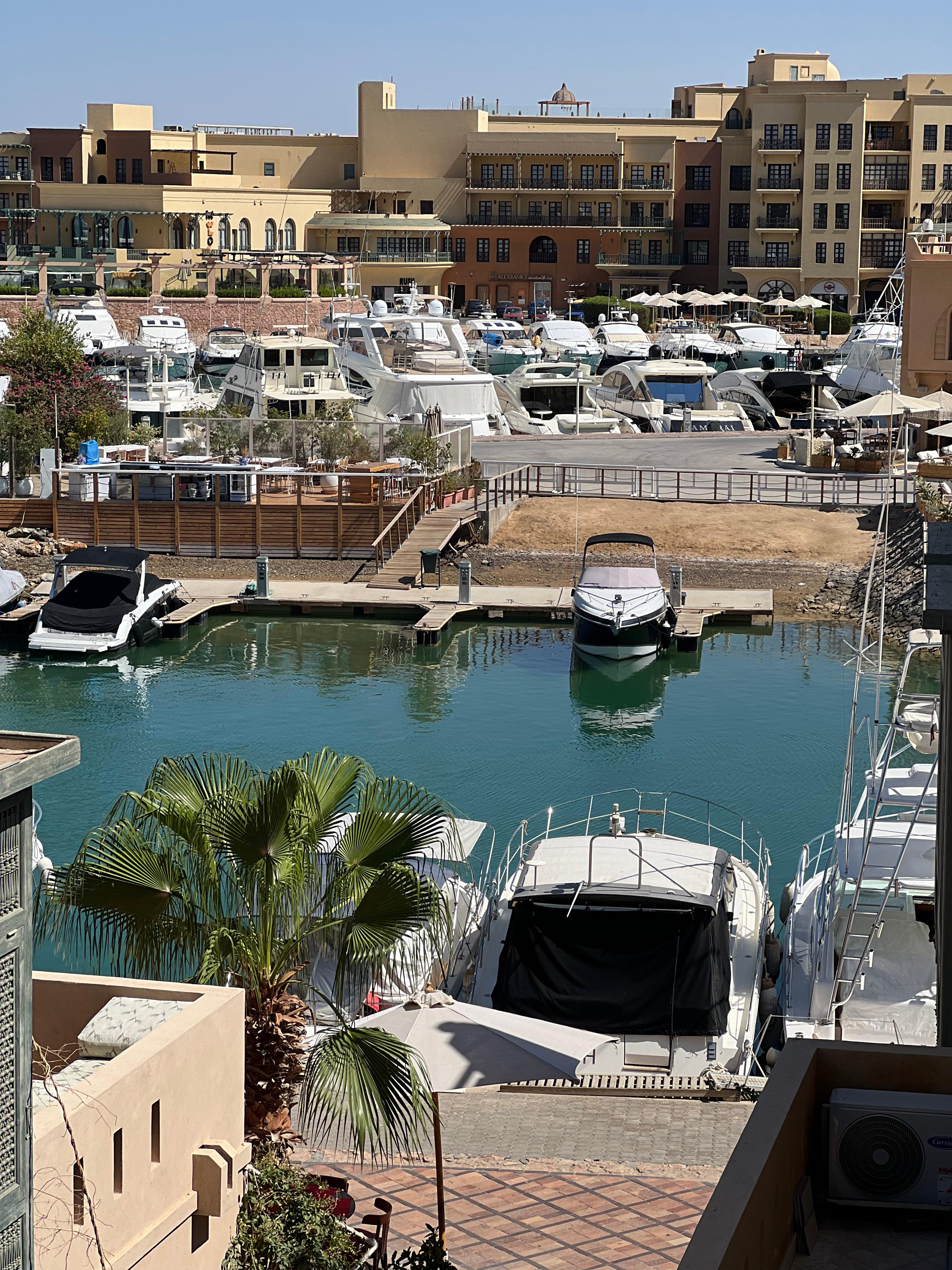 Abu Tig 1Bdr with Private Roof — Apartment in Abu Tig Marina, Elgouna, Red Sea, Egypt — photo 3