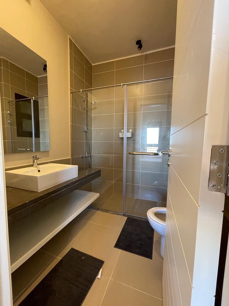 Cyan Lagoon View Retreat | 2BR with Pool Access — Apartment in Cyan Elgouna, Red Sea, Egypt — photo 13