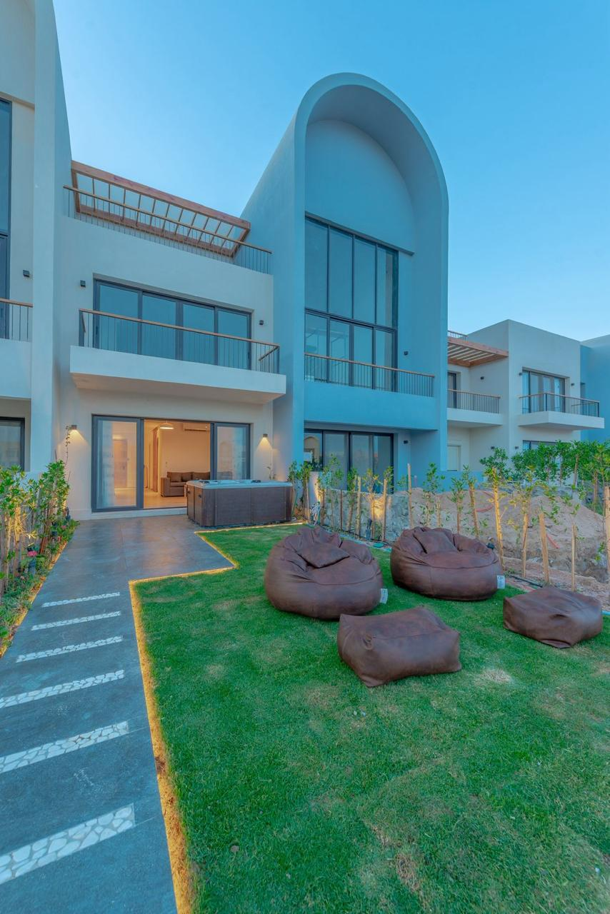 Kamran Retreat | 1BR Lagoon View & Private Jacuzzi — Chalet in Kamaran Elgouna, Red Sea, Egypt — photo 2