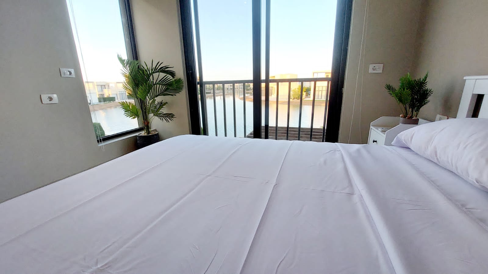Spacious 3BR Twin Villa Tawila | Shared Pool Stay — Villa in Tawila Elgouna, Red Sea, Egypt — photo 10