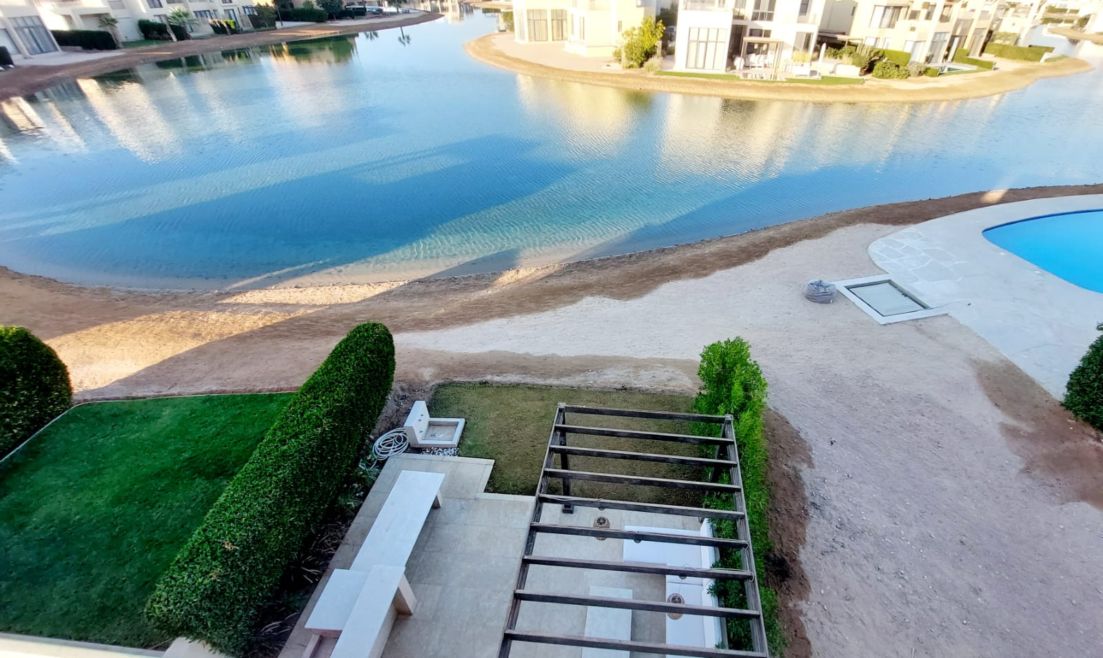 Spacious 3BR Twin Villa Tawila | Shared Pool Stay — Villa in Tawila Elgouna, Red Sea, Egypt — photo 16