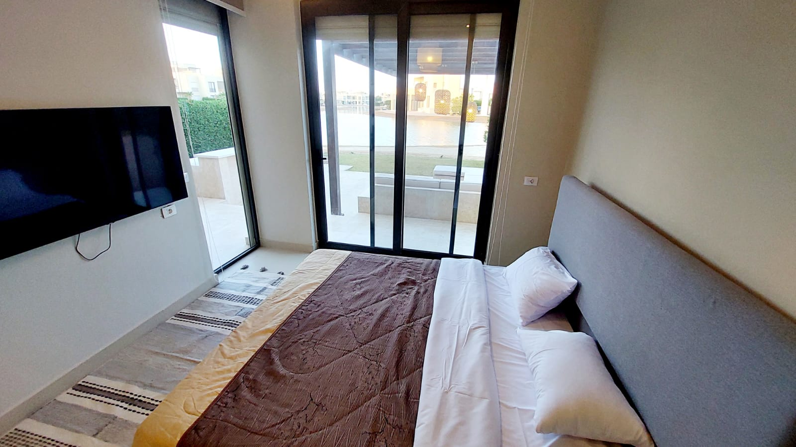 Spacious 3BR Twin Villa Tawila | Shared Pool Stay — Villa in Tawila Elgouna, Red Sea, Egypt — photo 21