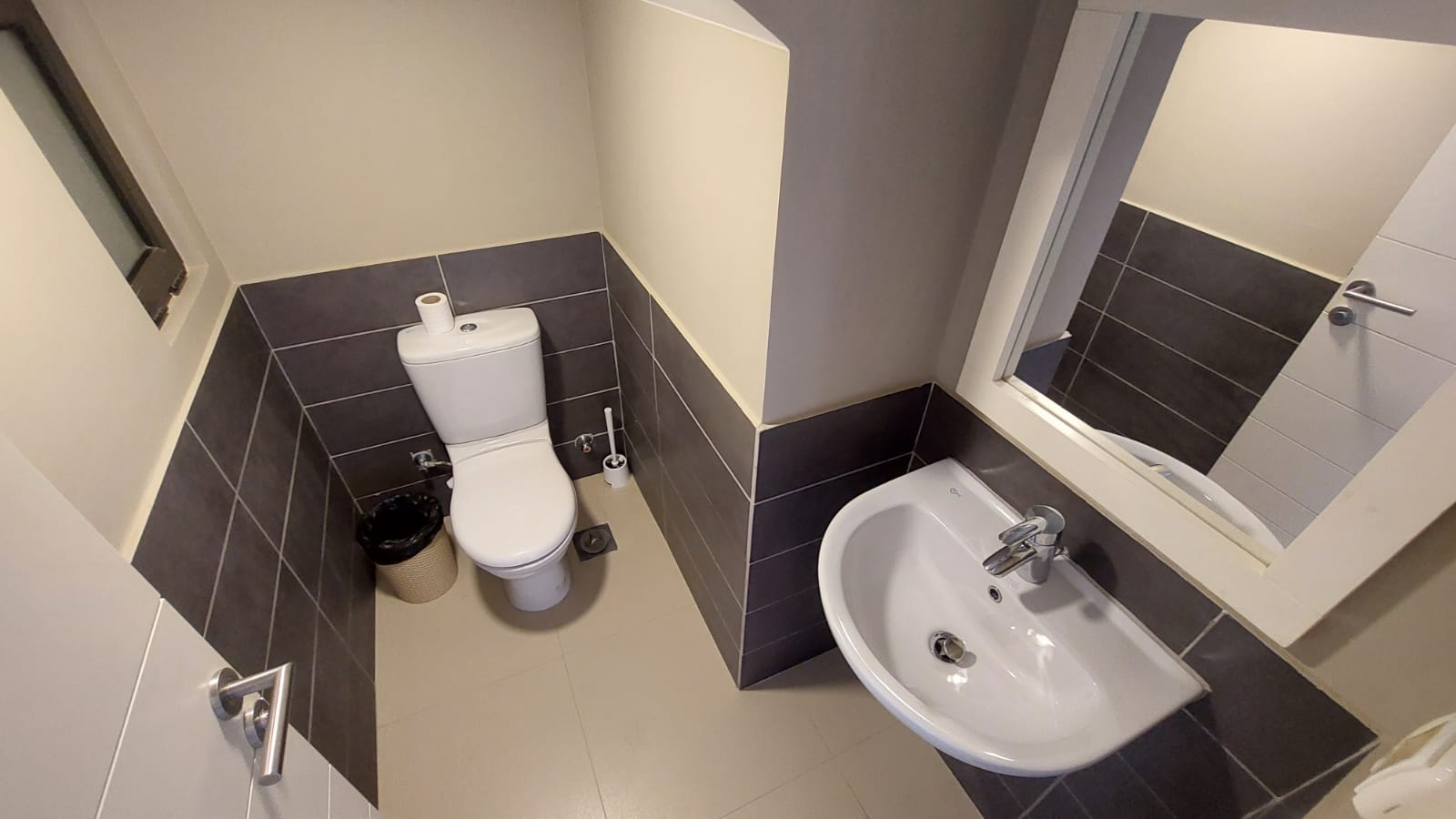 Spacious 3BR Twin Villa Tawila | Shared Pool Stay — Villa in Tawila Elgouna, Red Sea, Egypt — photo 22