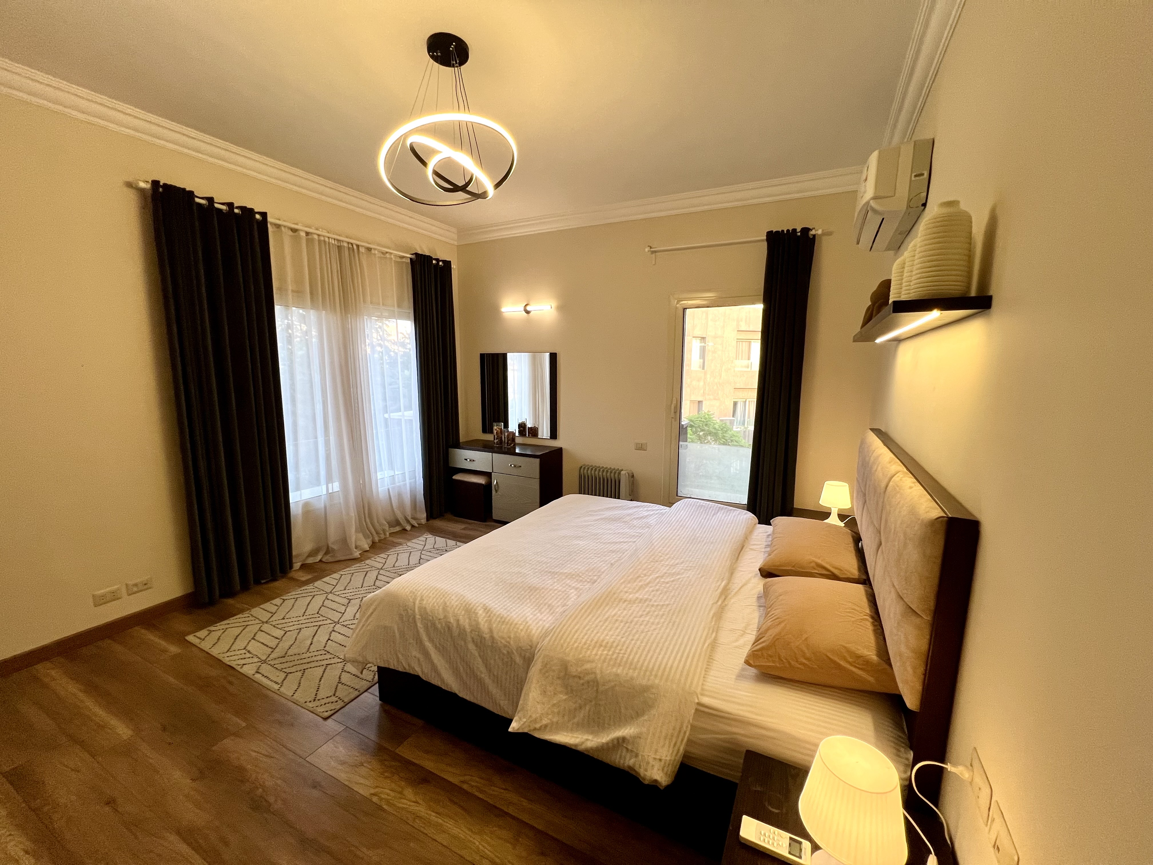 Modern Studio Near to the Mall and Restaurants — Unit in The Village Palm Hills, New Cairo, Egypt, Egypt — photo 8