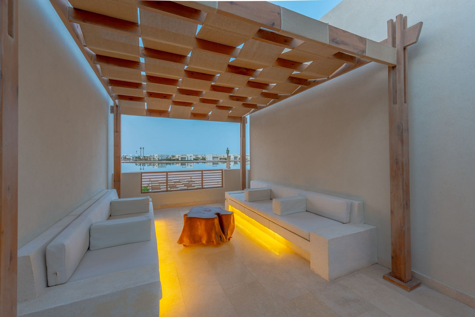 Chic 3BR Shedewan	Lagoon View & Shared Pool — Townhouse in Shedwan Elgouna, Red Sea, Egypt — photo 18