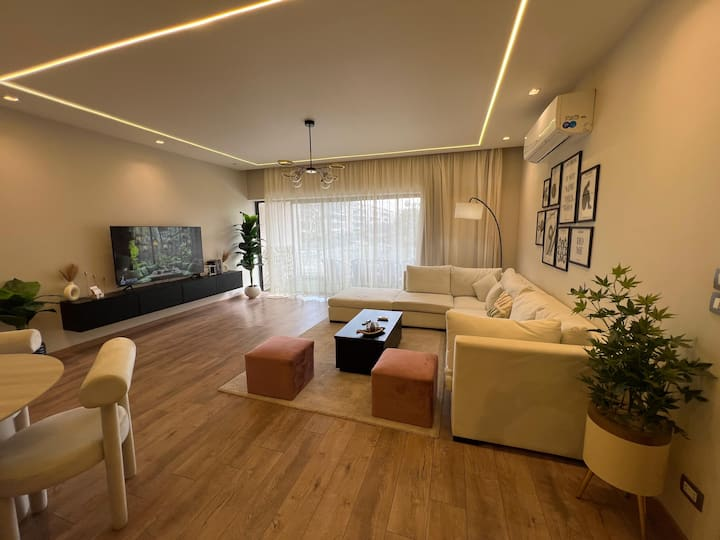 Private Luxury 2-bed Serviced Apt in Lakeview Rsd — Apartment in Lakeview, New Cairo, Egypt, Egypt — photo 2