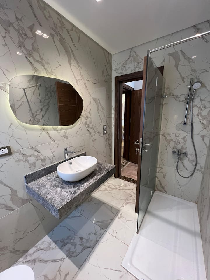 Private Luxury 2-bed Serviced Apt in Lakeview Rsd — Apartment in Lakeview, New Cairo, Egypt, Egypt — photo 32
