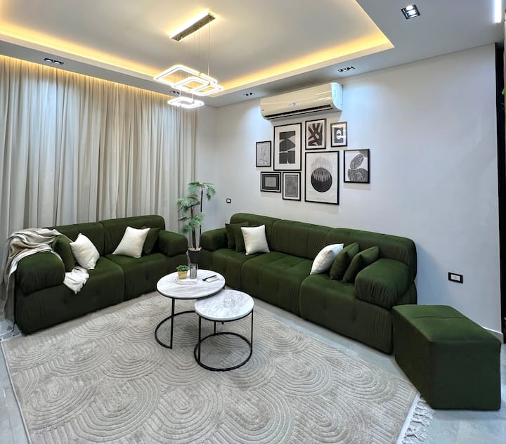 Next to WaterWay Charm Near Mall and Restaurants — Apartment in Next to WaterWay, New Cairo, Egypt, Egypt — photo 3