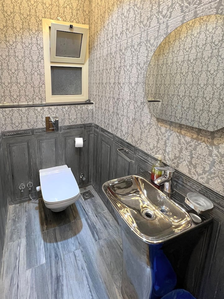 Next to WaterWay Charm Near Mall and Restaurants — Apartment in Next to WaterWay, New Cairo, Egypt, Egypt — photo 30