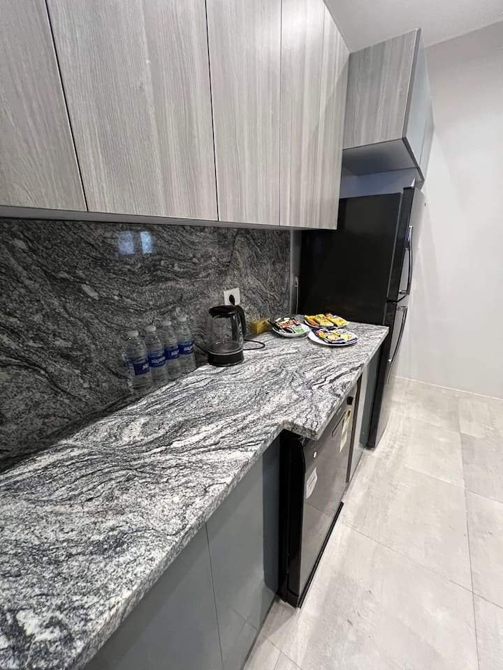 Designer Finish Prestigious AUC Palm Hills VG 2Bed — Apartment in AUC Palm Hills VG, New Cairo, Egypt, Egypt — photo 8