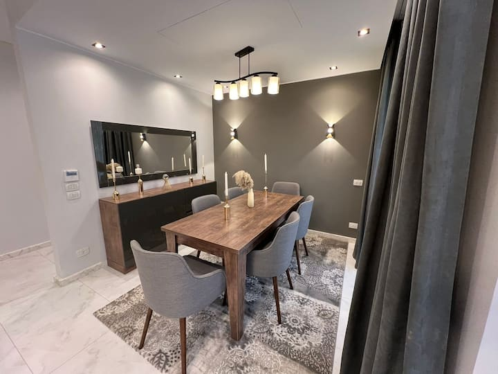 Designer Finish Prestigious AUC Palm Hills VG 2Bed — Apartment in AUC Palm Hills VG, New Cairo, Egypt, Egypt — photo 13