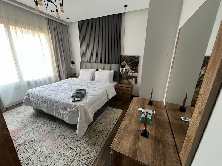 Designer Finish Prestigious AUC Palm Hills VG 2Bed — Apartment in AUC Palm Hills VG, New Cairo, Egypt, Egypt — photo 26