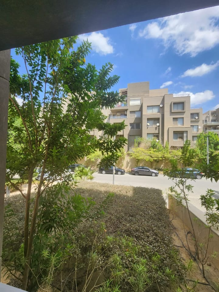 Designer Finish Prestigious AUC Palm Hills VG 2Bed — Apartment in AUC Palm Hills VG, New Cairo, Egypt, Egypt — photo 38