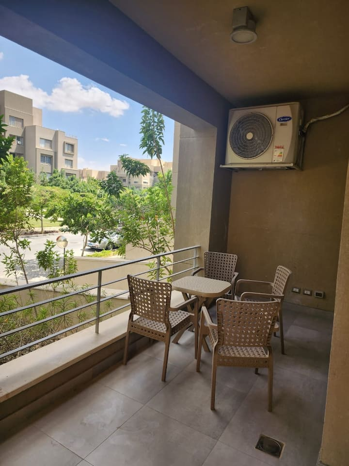 Designer Finish Prestigious AUC Palm Hills VG 2Bed — Apartment in AUC Palm Hills VG, New Cairo, Egypt, Egypt — photo 40