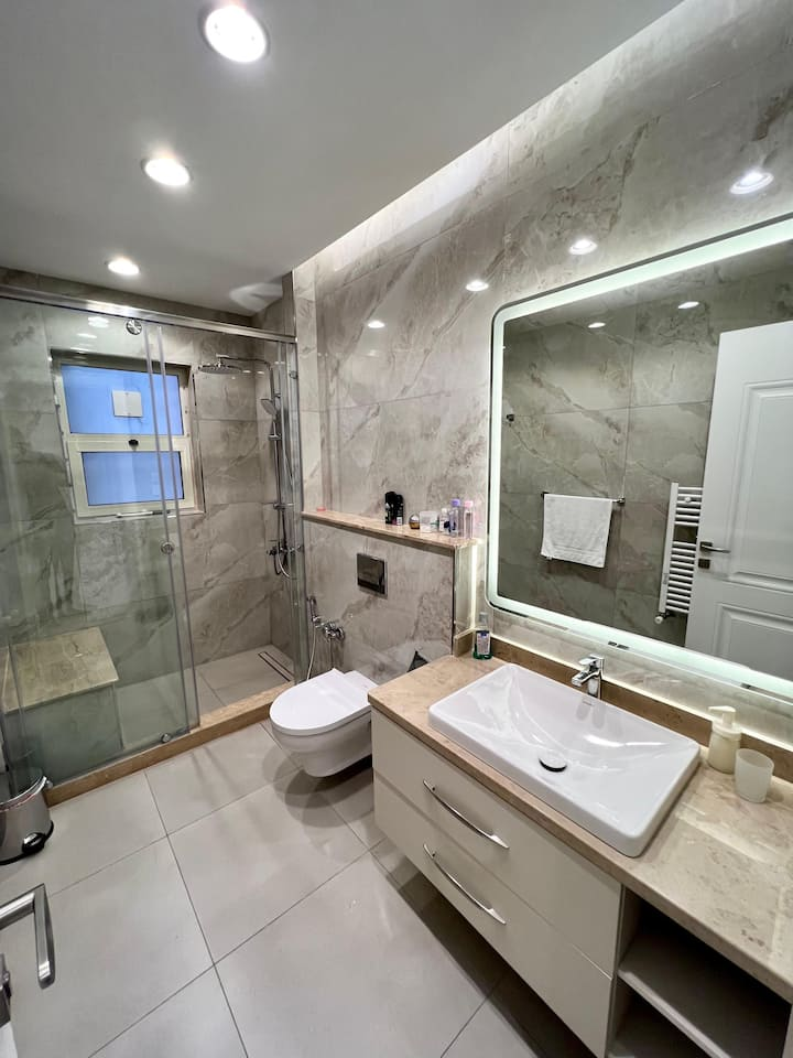 Stylish 3-bed next to Water Way mall New Cairo — Apartment in Waterway mall, New Cairo, Egypt, Egypt — photo 46
