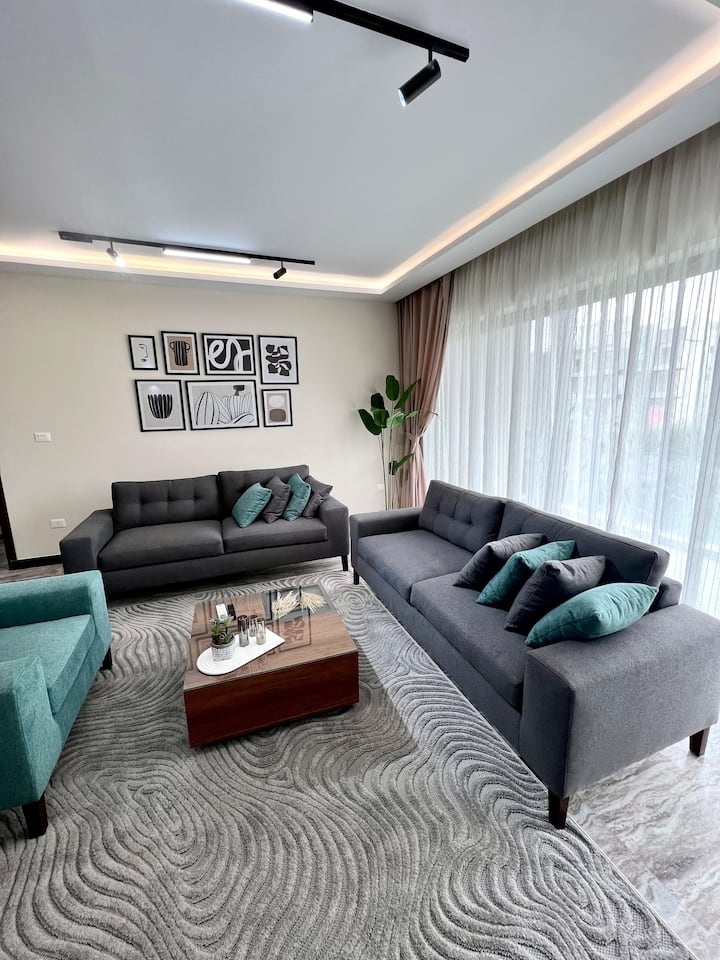 Elegant Servcd 2-Bed W/ Large Terrace — Apartment in Lakeview Residence, New Cairo, Egypt, Egypt — photo 3
