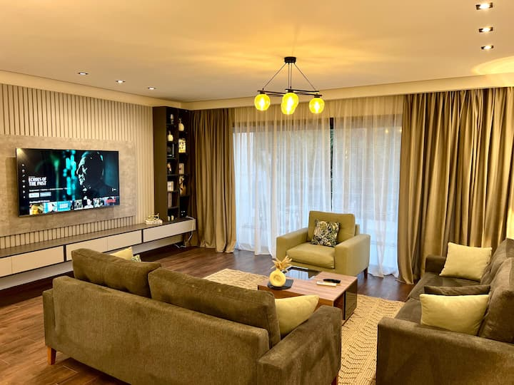 À la mode 2-bed with Designer Touch Lakeview Rsdnc — Apartment in Lakeview, New Cairo, Egypt, Egypt — photo 6