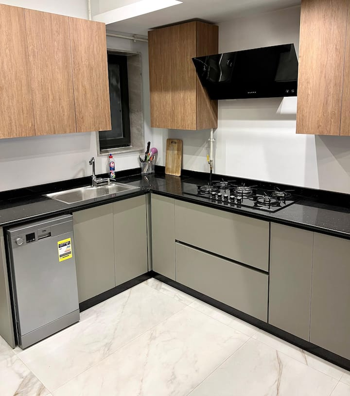 À la mode 2-bed with Designer Touch Lakeview Rsdnc — Apartment in Lakeview, New Cairo, Egypt, Egypt — photo 7