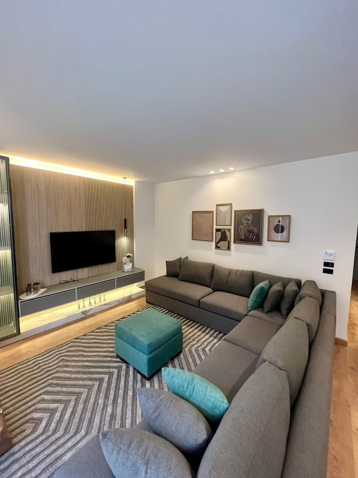 Très Chic 2-Bed W/ Private Patio — Apartment in Lakeview, New Cairo, Egypt, Egypt — photo 7