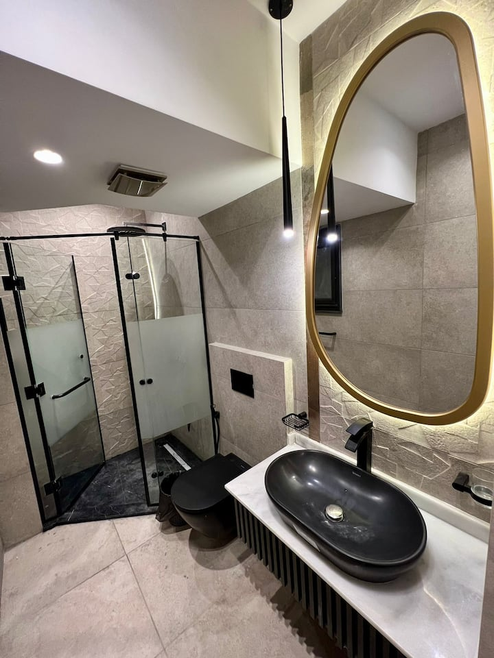 Très Chic 2-Bed W/ Private Patio — Apartment in Lakeview, New Cairo, Egypt, Egypt — photo 32