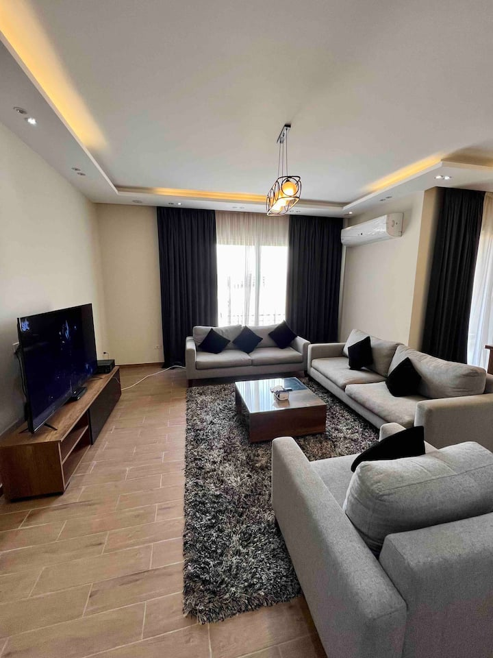 Palm Hills 2-Bed Serviced Aprtment — Apartment in Palm Hills 'The Village Gate, New Cairo, Egypt, Egypt — photo 4