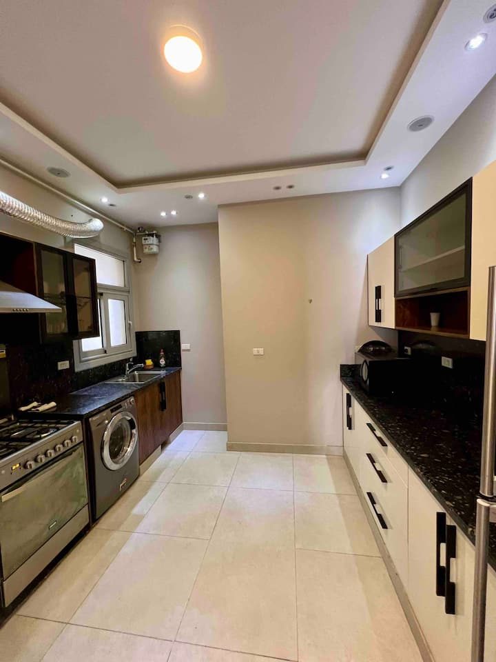 Palm Hills 2-Bed Serviced Aprtment — Apartment in Palm Hills 'The Village Gate, New Cairo, Egypt, Egypt — photo 7