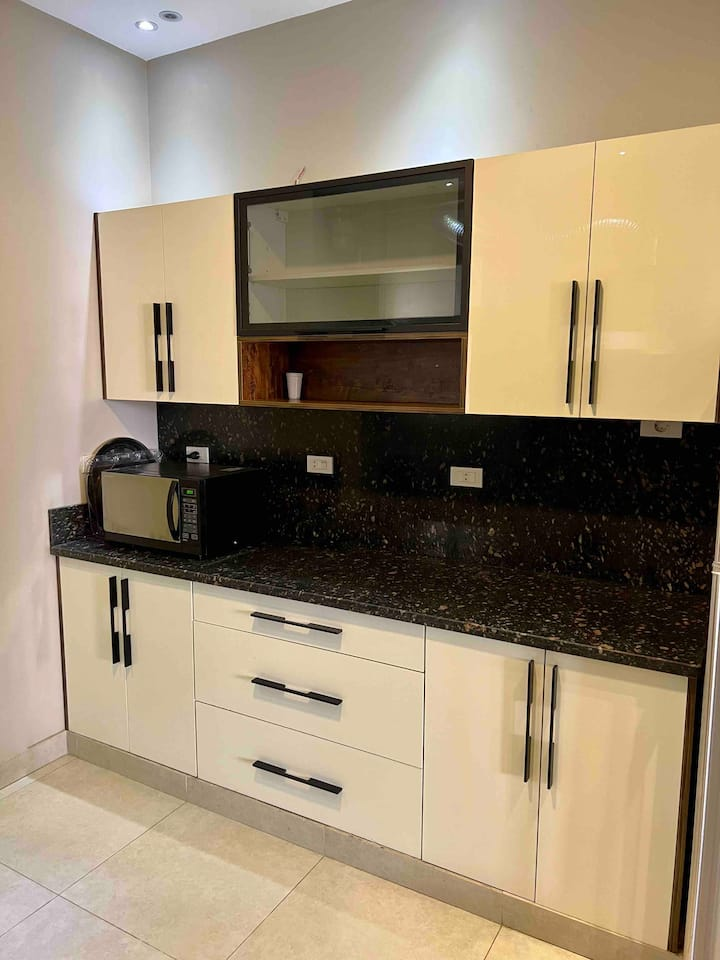 Palm Hills 2-Bed Serviced Aprtment — Apartment in Palm Hills 'The Village Gate, New Cairo, Egypt, Egypt — photo 13
