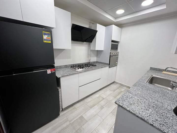 CFC Business District Elite 2-Bed Serviced Aprtmt — Apartment in Aura Apartments CFC, New Cairo, Egypt, Egypt — photo 6