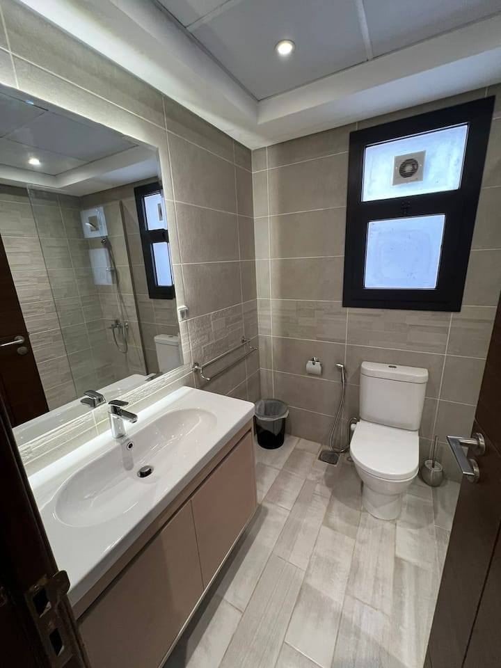 CFC Business District Elite 2-Bed Serviced Aprtmt — Apartment in Aura Apartments CFC, New Cairo, Egypt, Egypt — photo 12