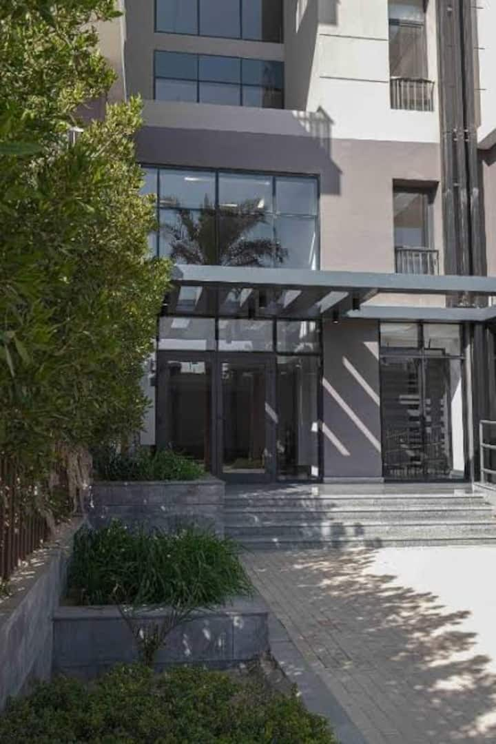 CFC Business District Elite 2-Bed Serviced Aprtmt — Apartment in Aura Apartments CFC, New Cairo, Egypt, Egypt — photo 19