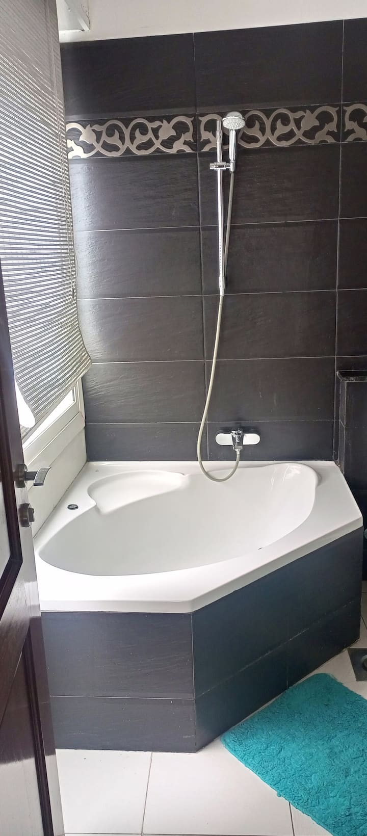 Cozy Apartment in Hadayek El Mohandiseen — Apartment in Al Sheikh Zayed, Giza, Egypt, Egypt — photo 27
