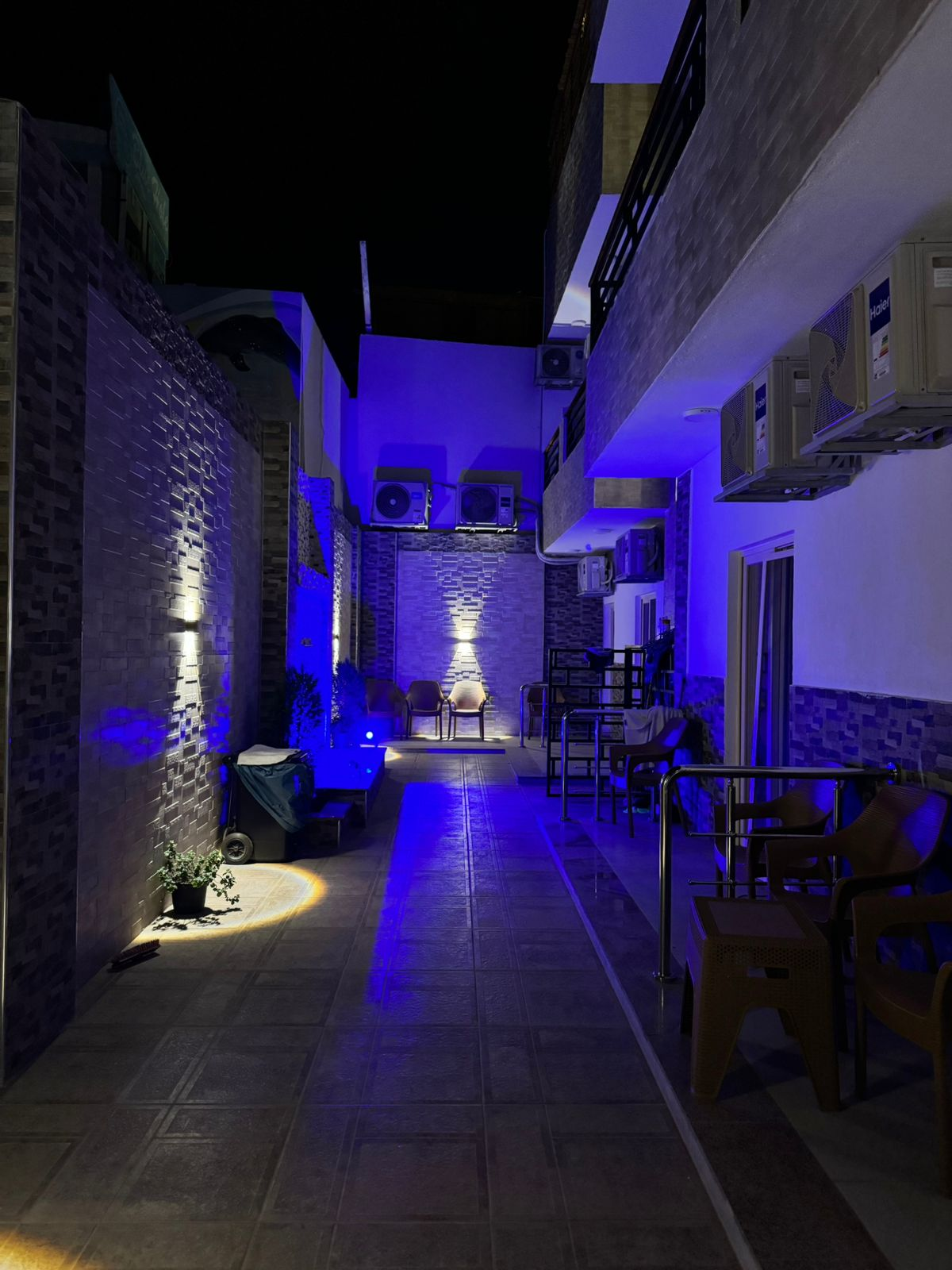 King House Hotel Dahab. Triple Room. 06 — Studio in King House Hotel, Dahab, South Sinai, Egypt — photo 3