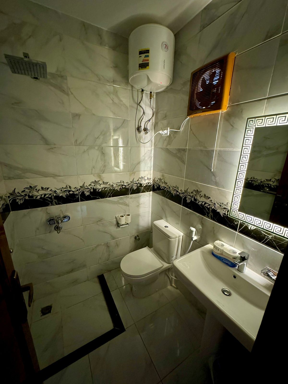King House Hotel Dahab. Triple Room. 06 — Studio in King House Hotel, Dahab, South Sinai, Egypt — photo 15